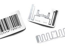 RFID smart labels with embedded chip and antenna